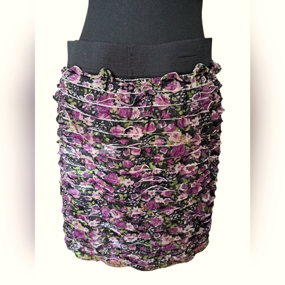 APT 9 SKIRT NWT Size Medium Floral W32" L 22" - Picture 2 of 4
